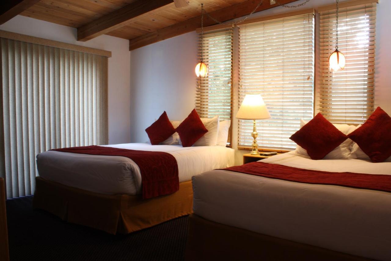 St Moritz Lodge And Condominiums Аспън Екстериор снимка