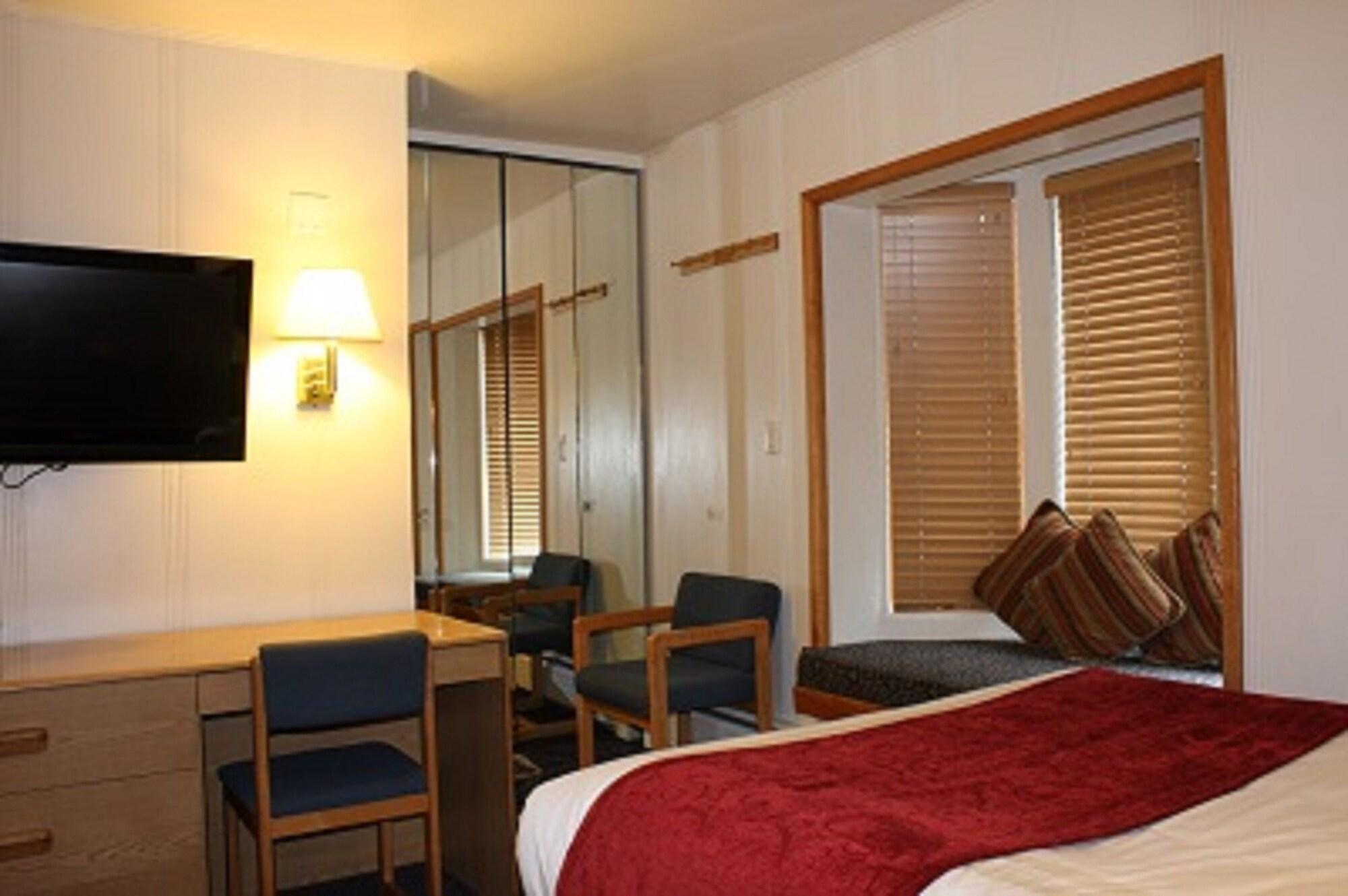 St Moritz Lodge And Condominiums Аспън Екстериор снимка