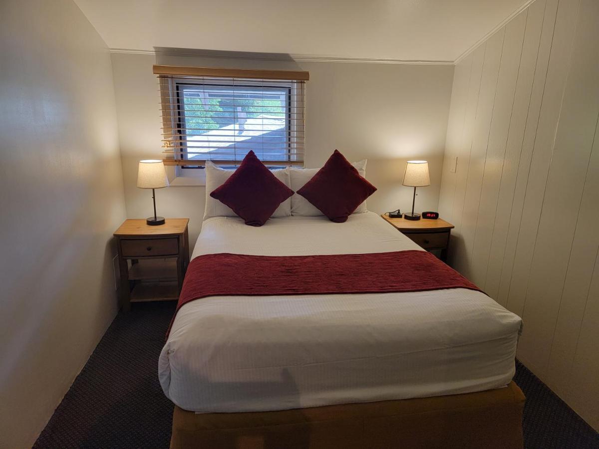 St Moritz Lodge And Condominiums Аспън Екстериор снимка