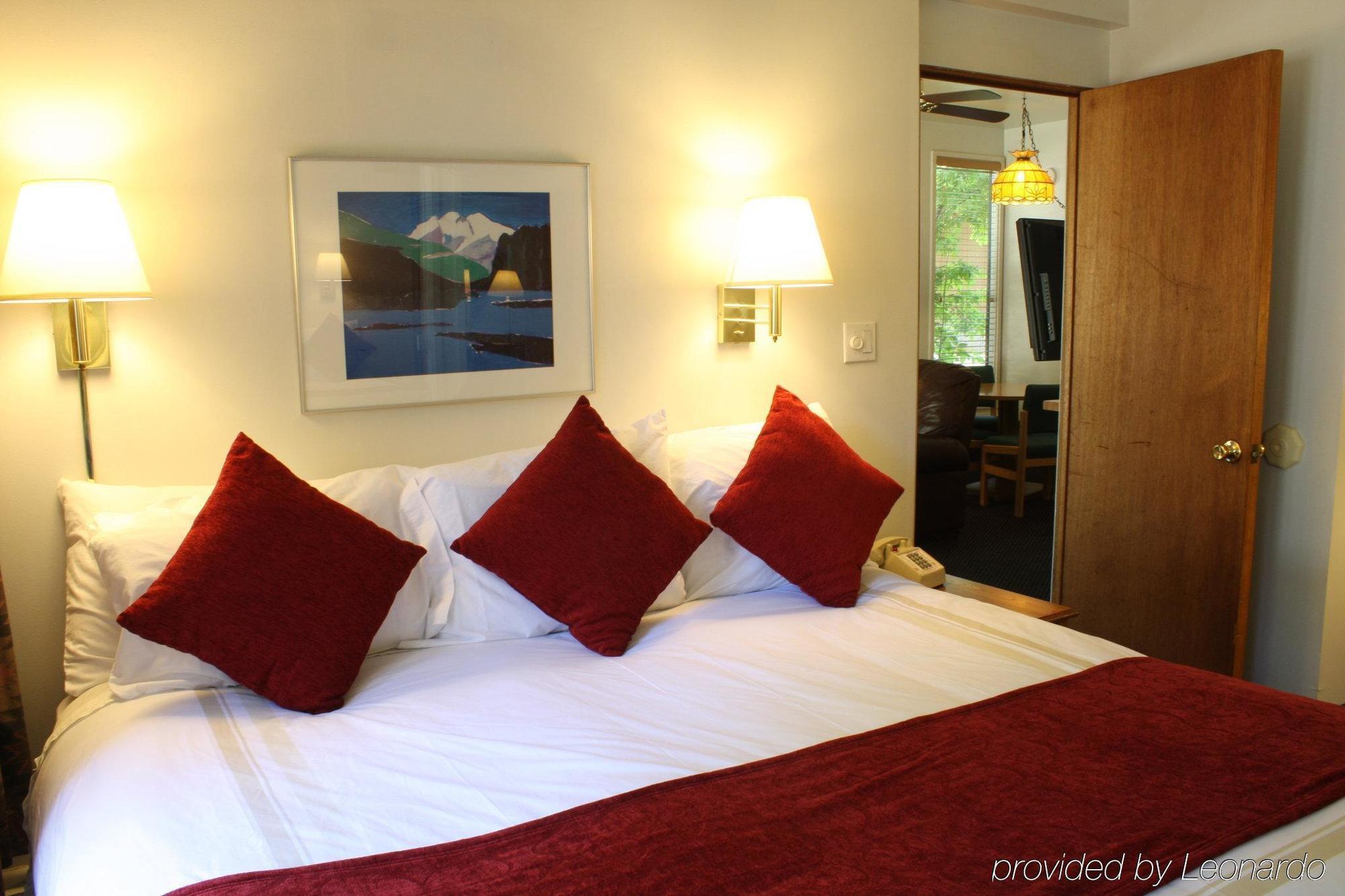 St Moritz Lodge And Condominiums Аспън Екстериор снимка